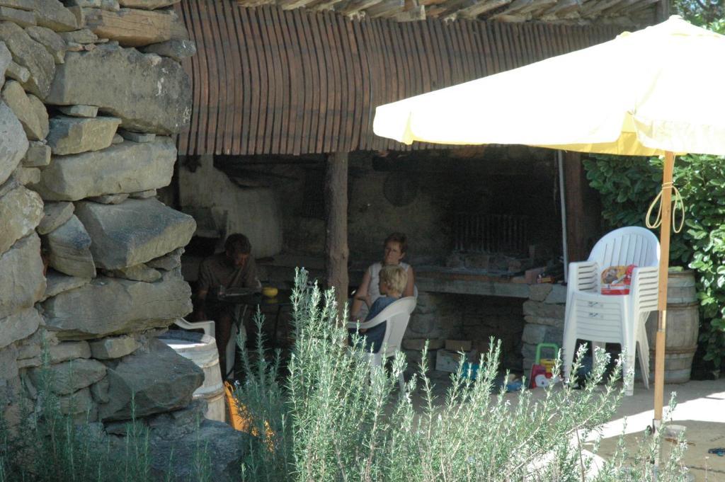 Domaine Bellelauze Hotel Bouriège Стая снимка