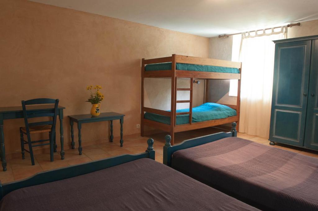 Domaine Bellelauze Hotel Bouriège Стая снимка