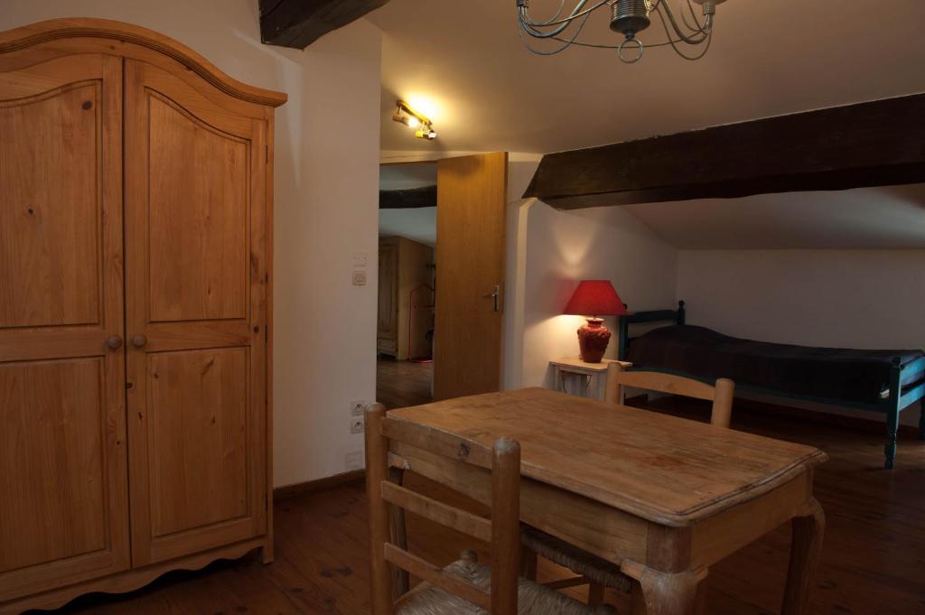 Domaine Bellelauze Hotel Bouriège Стая снимка